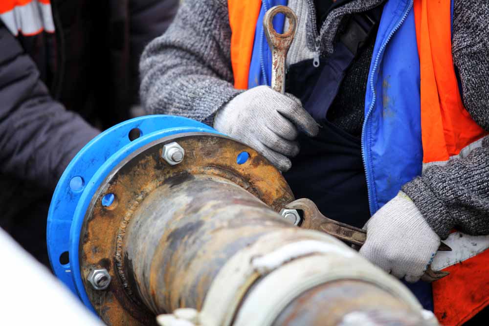 Fix commercial sewer lines without disruption and mess. Trenchless repairs save time, money, and property while keeping your business operating smoothly.